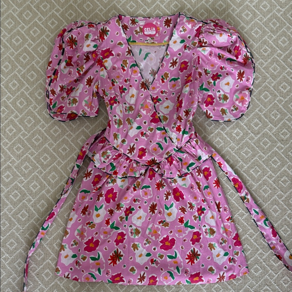 CeliaB Pink Floral Patterned Fabric
